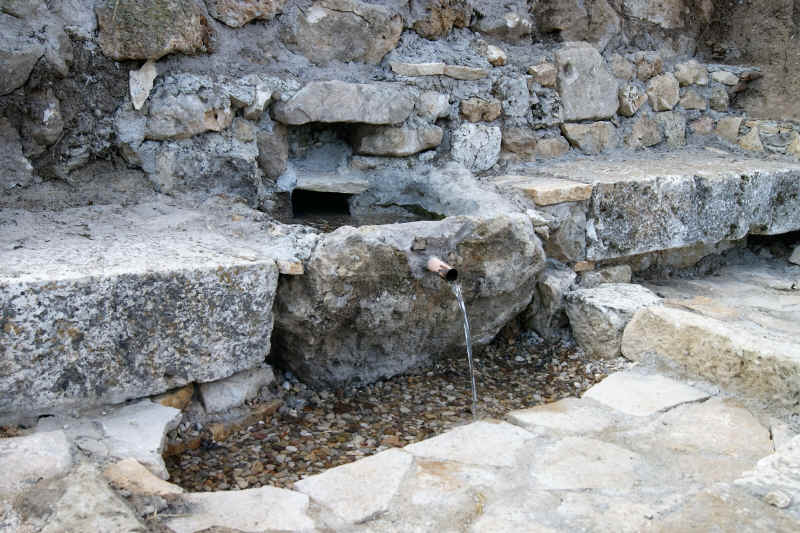 Recuperación de la antigua fuente de San Roque
